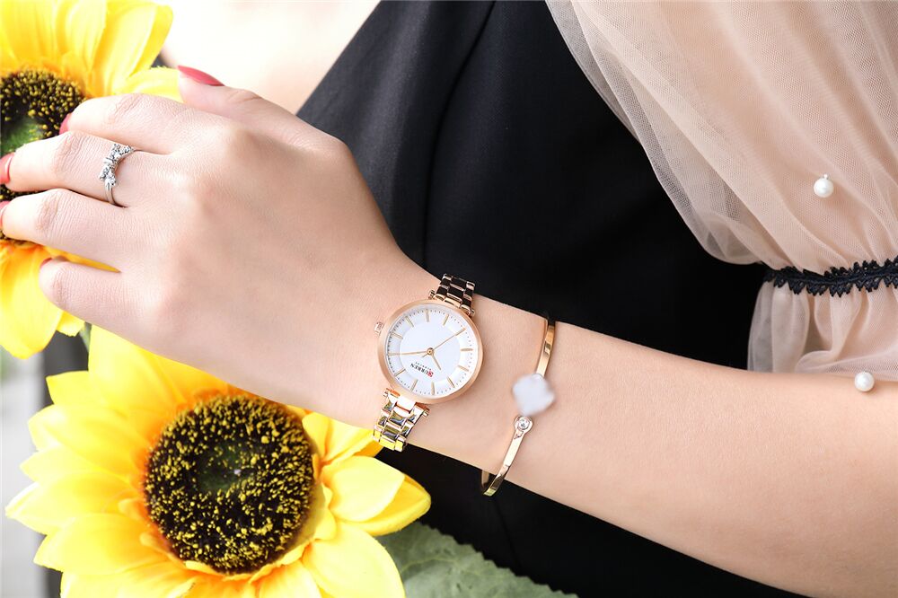 CURREN Luxury Brand Minimalist Quartz Watches Women Rose Gold Bracelet Watch Casual Slim Clock for Ladies Wristwatch with Steel
