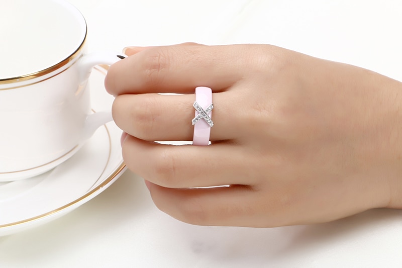 Women's Ceramic Ring with Metal Bow