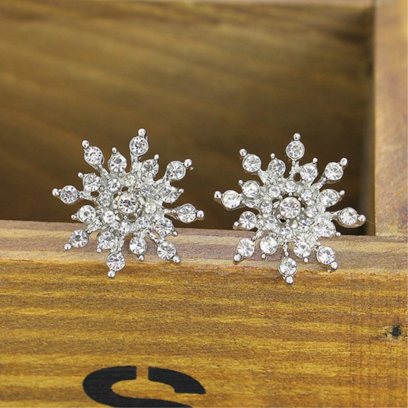 Women's Crystal Snowflake Shaped Earrings
